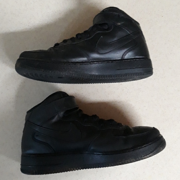 NIKE AIR FORCE 1 MID ' 07. SZ. 8.5 - Picture 4 of 6